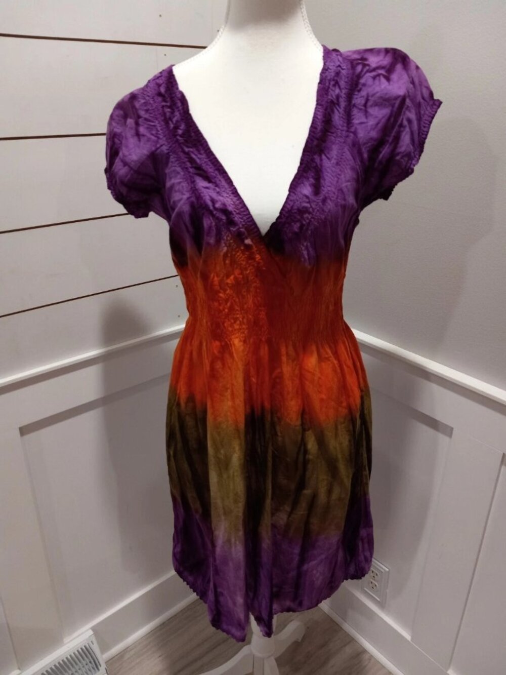 New Women Short Sleeve Tye Dyed Dress Size Medium